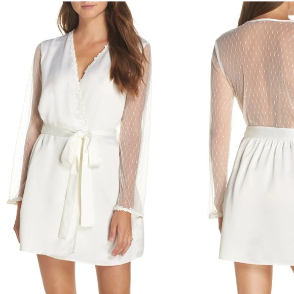 Flora Nikrooz Other - Never worn white bridal robe from Nordstrom